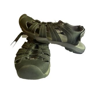 Boy’s Eddie Bauer Bump Sandal Boy’s Size 4 Y